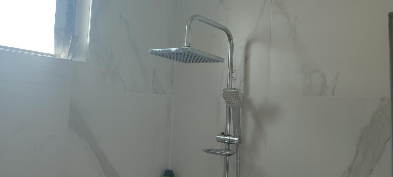 Golem Apartment Luaran gambar